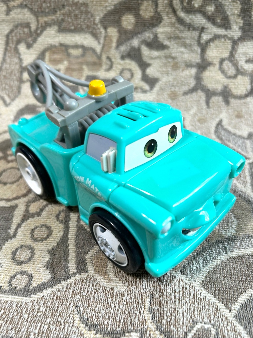 Tow Mater Shake N Go Disney Pixar Cars Teal Blue Tow Truck 2005 Talking/Action